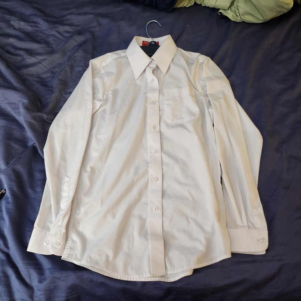 Louis Martin Women's Button Down Blouse